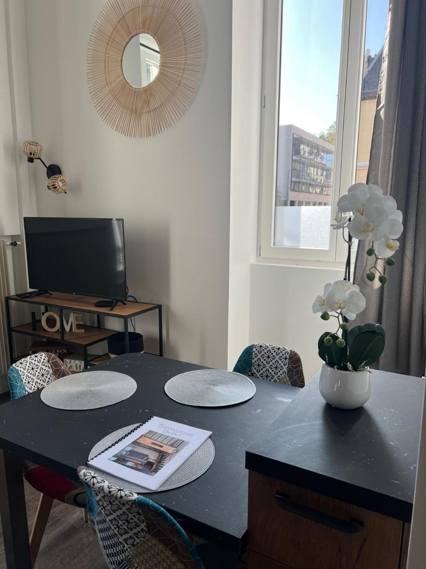 Apartament Le Terminus Aix-les-Bains Zewnętrze zdjęcie