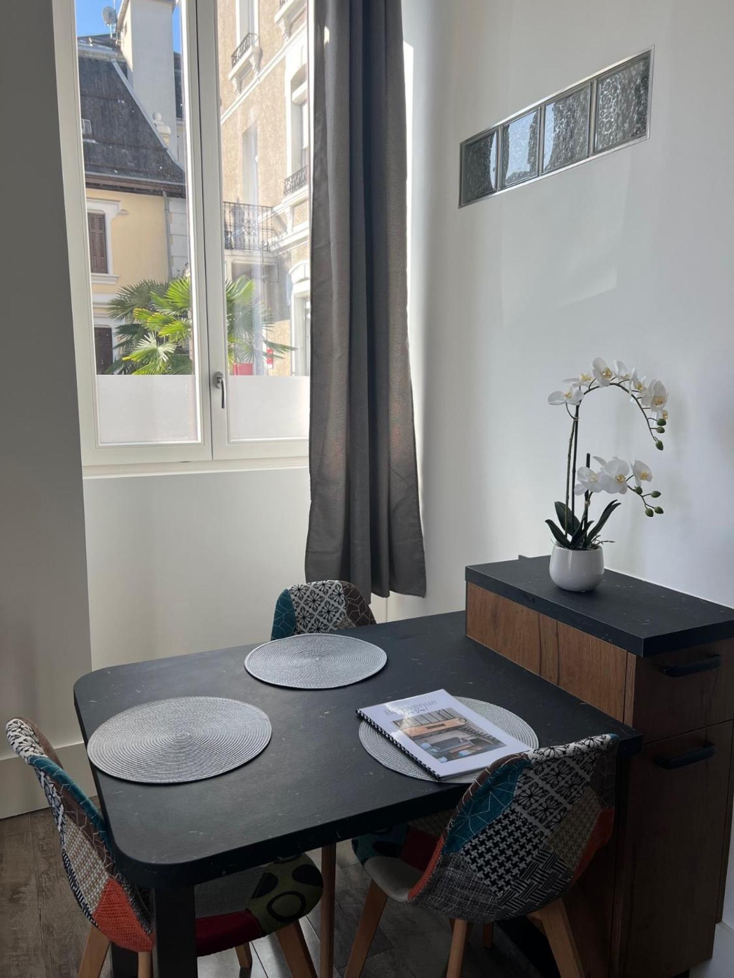 Apartament Le Terminus Aix-les-Bains Zewnętrze zdjęcie